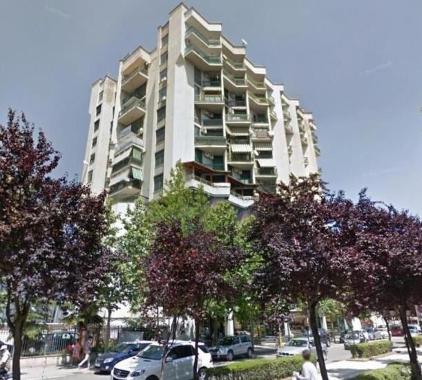 Sun Tower-Center Of Tirana Apartamento Exterior foto