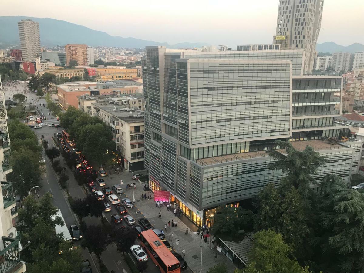 Sun Tower-Center Of Tirana Apartamento Exterior foto